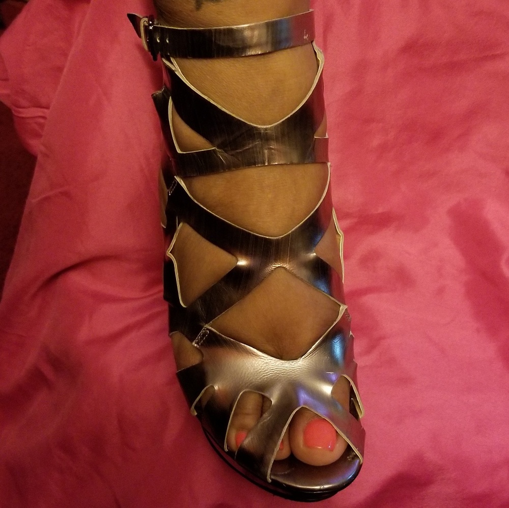 Silver platforms